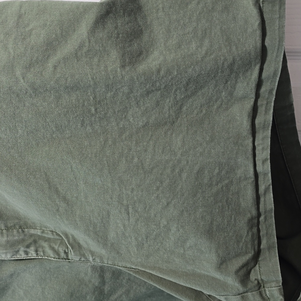 Old Navy Green Bermuda Shorts Classic Cotton Twill - Picture 5 of 11